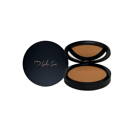 Cali Sue Dual Blend Powder Foundation - Ecru