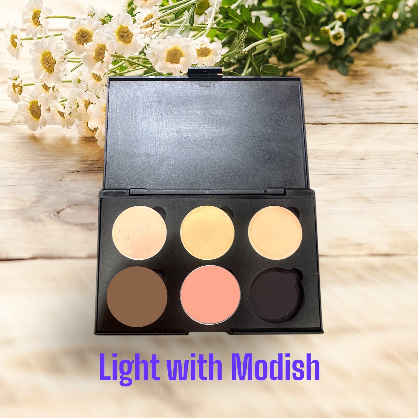 Cream Palette Light with Modish